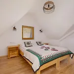 Orzel 33 Giewontview Two-story By Renters Prestige
